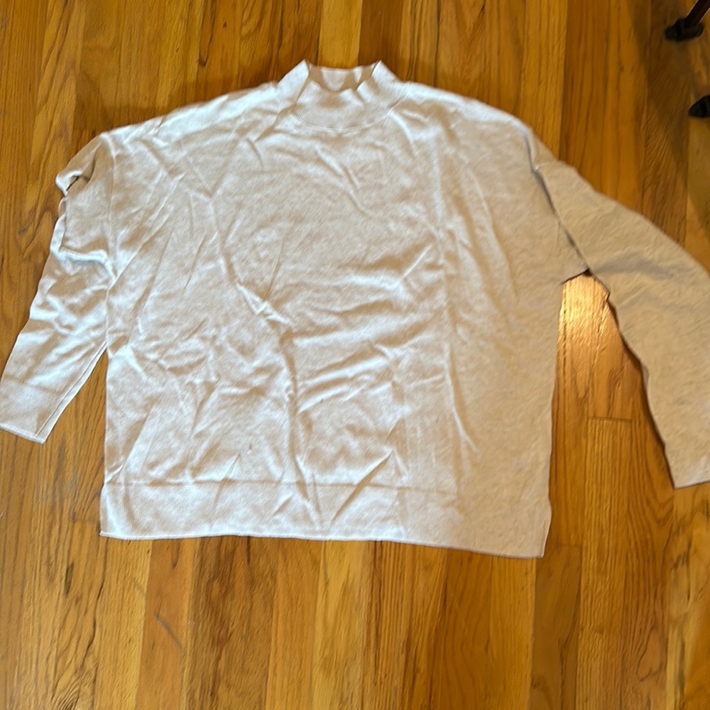 NWOT mock neck Cream Sweater Tee size XL